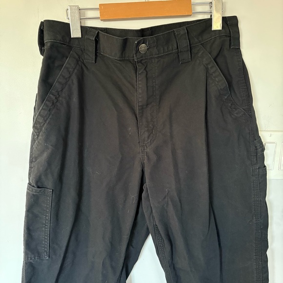 Carhartt Men's Black Cargo Pants Loose Fit Size 33x32 - Picture 2 of 8